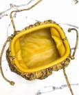 Сумка Bottega Veneta The Pouch Python Clutch
